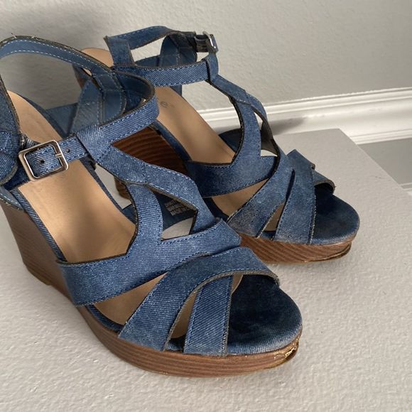 Dollhouse Denim Platform Wedge Sandal - Picture 3 of 10